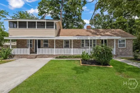 Renovated Brick Duplex With ADU