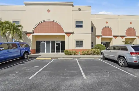 Sarasota Flex/Industrial Unit For Sale
