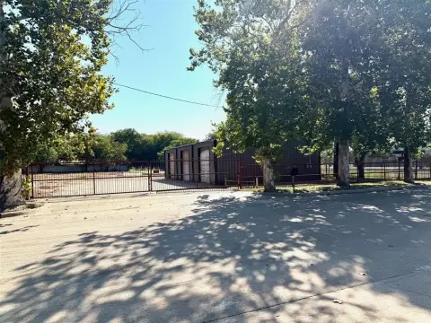 Granbury Commercial Investment Opportunity