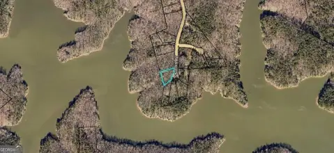 Wooded Lot in Patriots Point