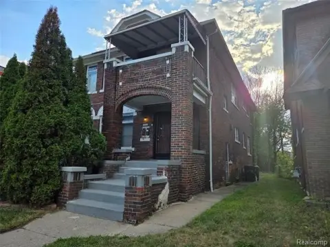 Updated Triplex with Unit Mix