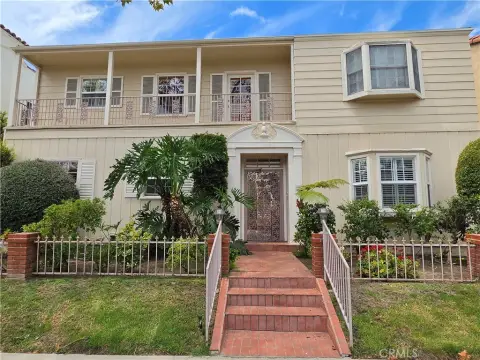 Townhouse-Style Residential Income Property