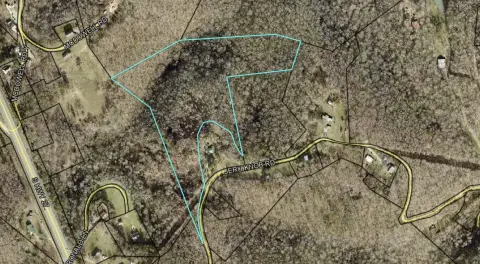 Unrestricted Land Near Lake Cumberland