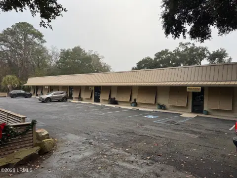 Mixed-Use Property with Loading Dock