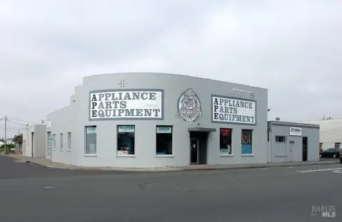 Flex Building with Warehouse