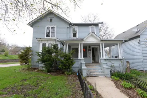 Spacious Joliet Multi-Unit Property