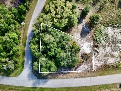 Residential Lot in Growing Community