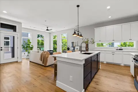 Five-Townhome Gated Apartment Community