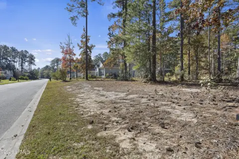 Large Lot in Latitude Lakes