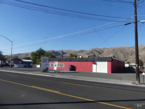 Highway Frontage Commercial Property