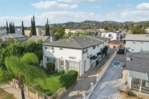 Updated Fourplex Townhome Style