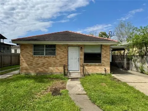Charming New Orleans Duplex