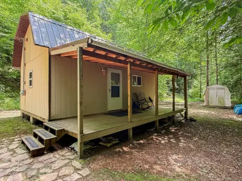 Hunting Cabin Retreat Acreage
