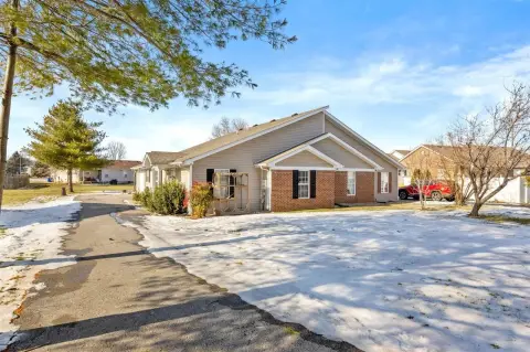 Well-Maintained 2BR/2BA Condominium