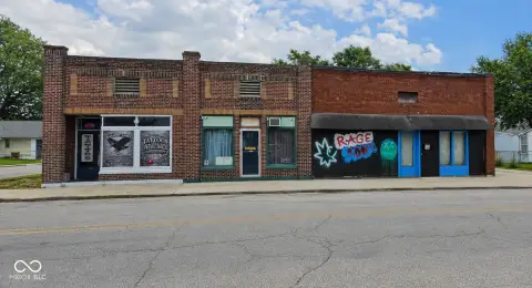 3-Unit Corner Strip Mall