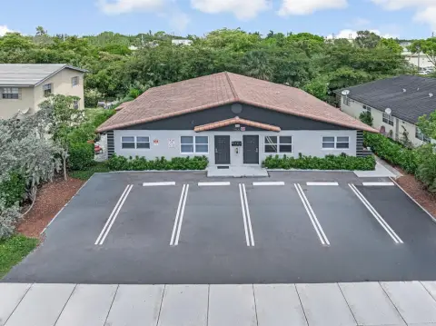 Coral Springs Four-Unit Multifamily Property