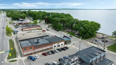 Prime Commercial Building in Spicer