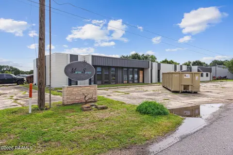 Three-Suite Office Building