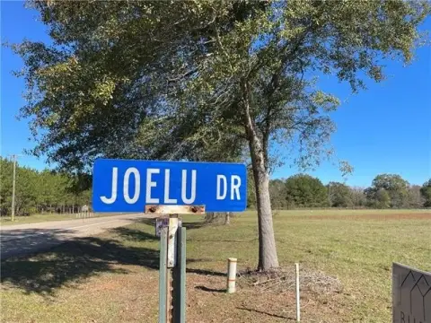 Residential Land in KaBeau Creek