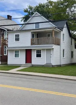 Three-Unit Triplex for Investors
