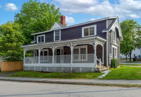 Four-Unit Cape Cod Apartment Building