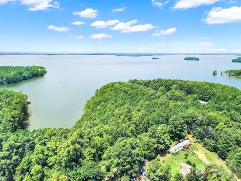 Lake Monticello Waterfront Land