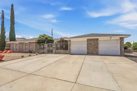 El Paso Duplex on Corner
