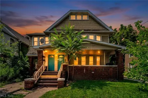 Six-Bedroom Duplex