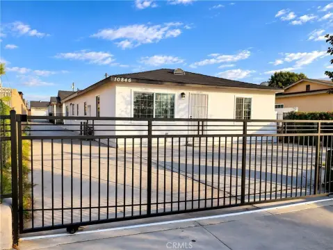 Gated Triplex Residence