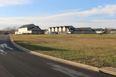 Commercial Lot Near I-75