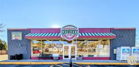 Grocery and Convenience Store Building