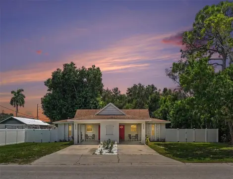 Furnished Duplex with Separate Entrances