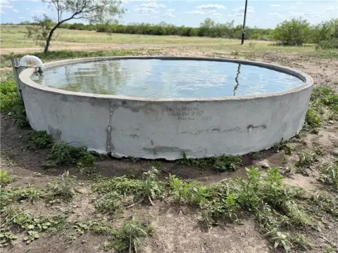 Unrestricted Ranch Land with Ponds