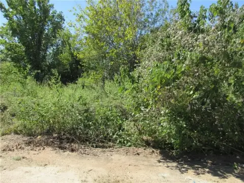 Residential Land in Marlin, TX