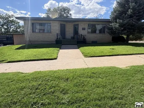 Brick Triplex Near Parkview Hospital