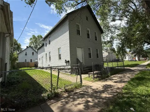 Cleveland Triplex: Investor Opportunity