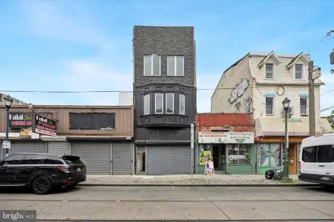 Renovated Mixed-Use Commercial Property