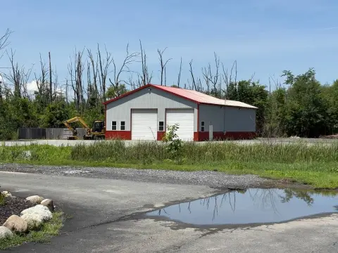 Warehouse with Overhead Doors