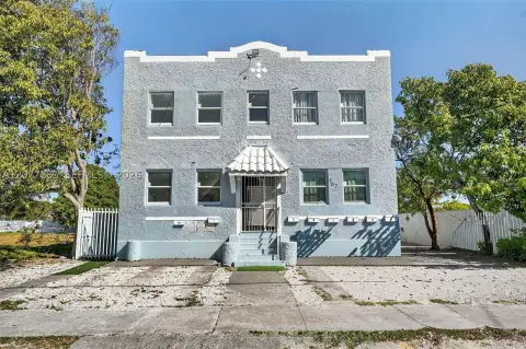 5-Unit Apartment Building