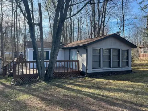 Double Lot Getaway in Hinckley