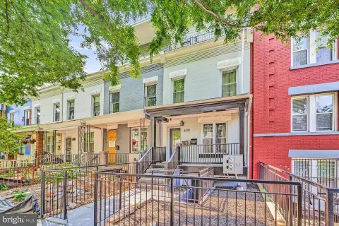 Renovated Two-Level Residential Unit