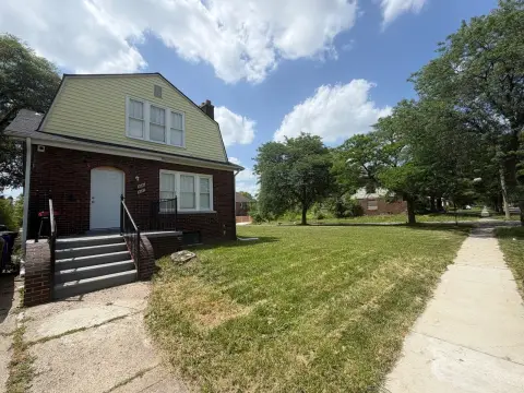 Renovated Two-Unit Duplex