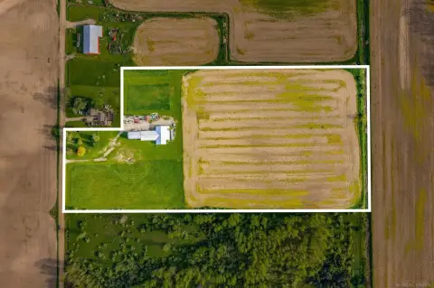 Agricultural Land Parcel with Outbuildings