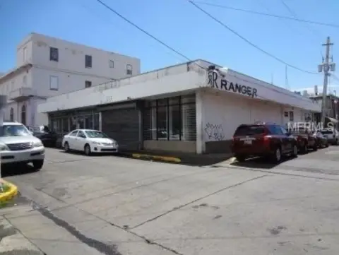 Retail Building in Guayama CBD