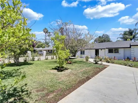 Triplex with Multiple Private Entrances