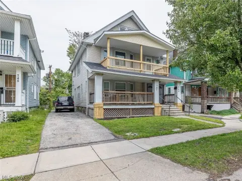 Spacious Updated Cleveland Multifamily Home