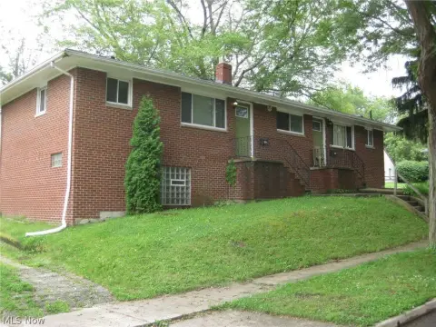 Akron Duplex: Investment Opportunity