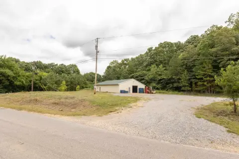 Versatile Commercial Flex Building