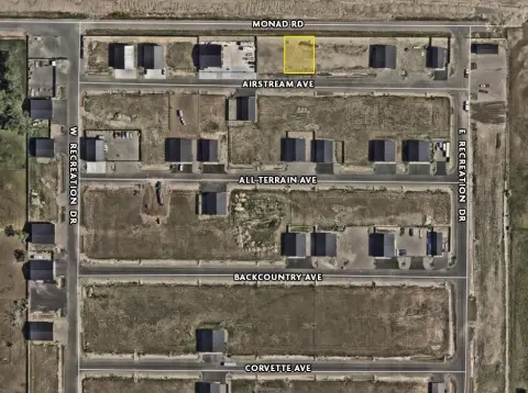 Industrial Lot with Loading Access