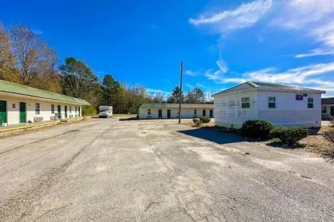 Renovated Motel on Augusta Highway